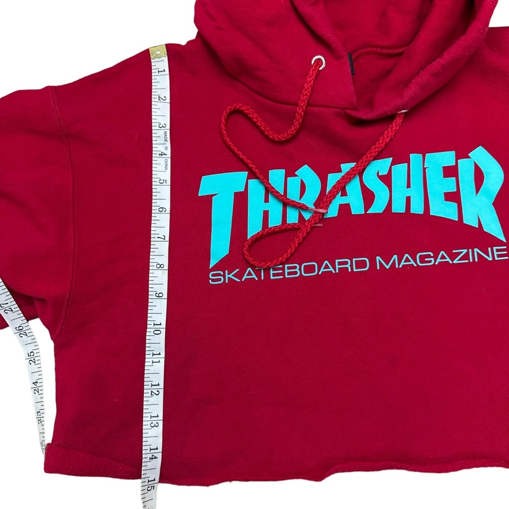 THRASHER Skateboard Magazine Red Crop Sweatshirt Hoodie Size Small Streetwear - Picture 9 of 13